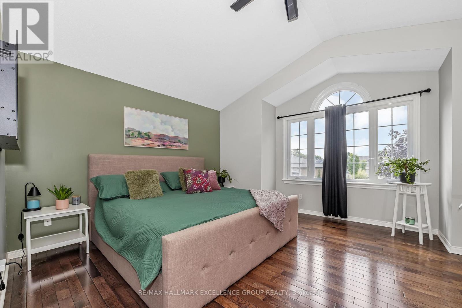 Photo 2 of 2677 Chamberland Street, Clarencerockland ON