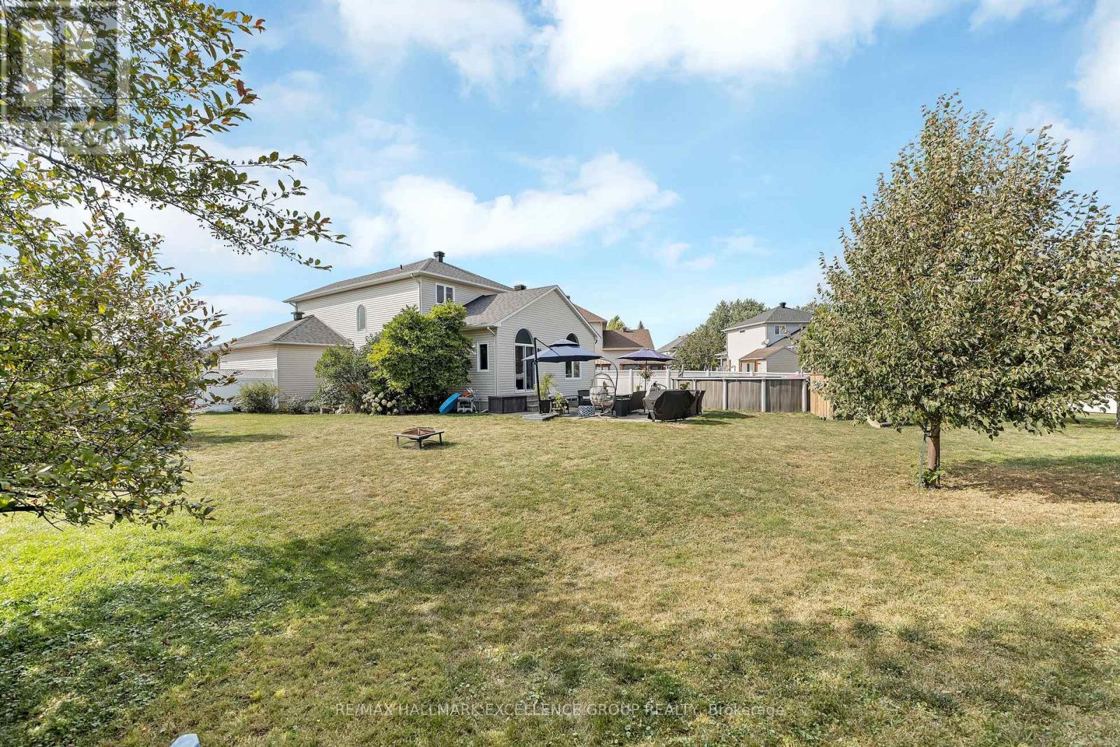 Photo 50 of 2677 Chamberland Street, Clarencerockland ON