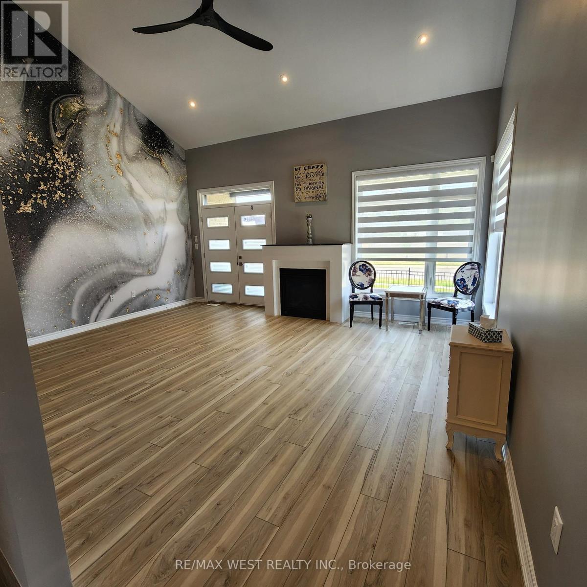 Single Family House for Sale in  WELCH LANE Hamilton (Mountview) 