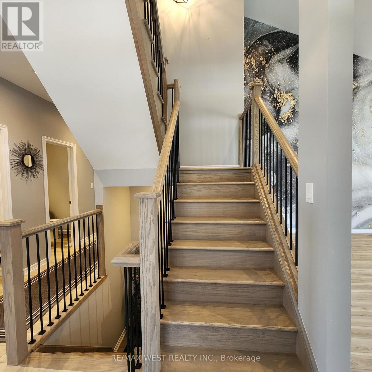 Single Family House for Sale in  WELCH LANE Hamilton (Mountview) 
