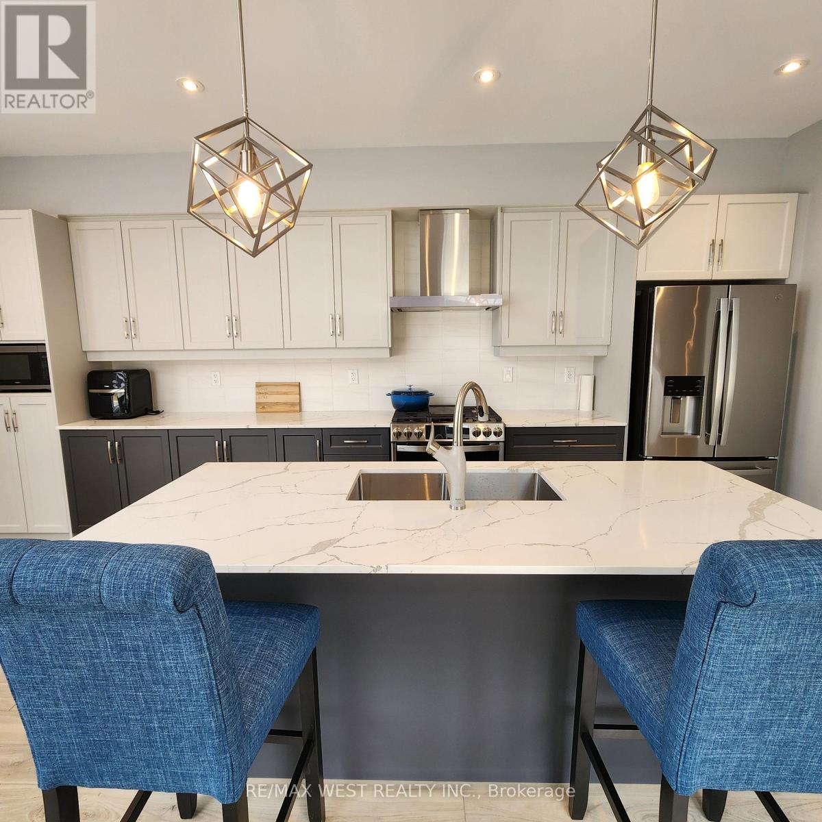 Single Family House for Sale in  WELCH LANE Hamilton (Mountview) 