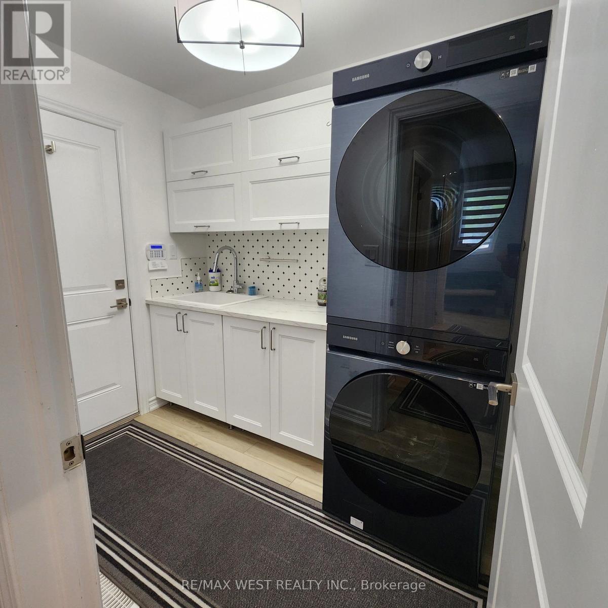Single Family House for Sale in  WELCH LANE Hamilton (Mountview) 