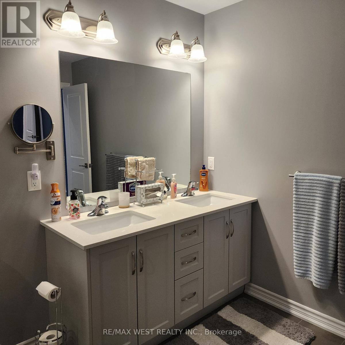 Single Family House for Sale in  WELCH LANE Hamilton (Mountview) 