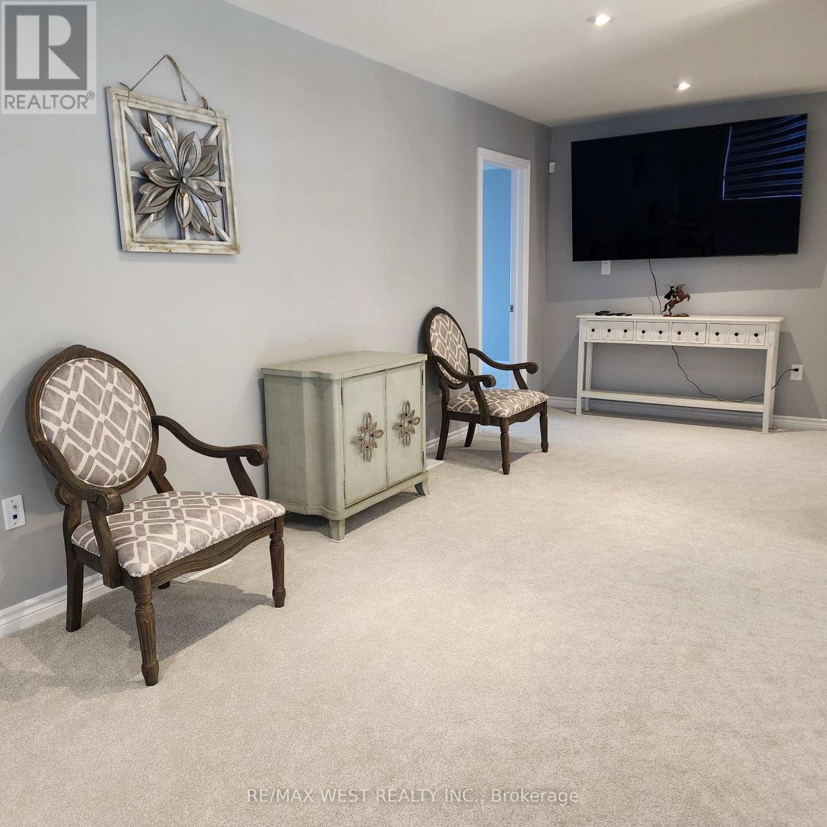 Single Family House for Sale in  WELCH LANE Hamilton (Mountview) 