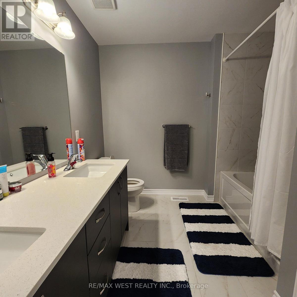 Single Family House for Sale in  WELCH LANE Hamilton (Mountview) 