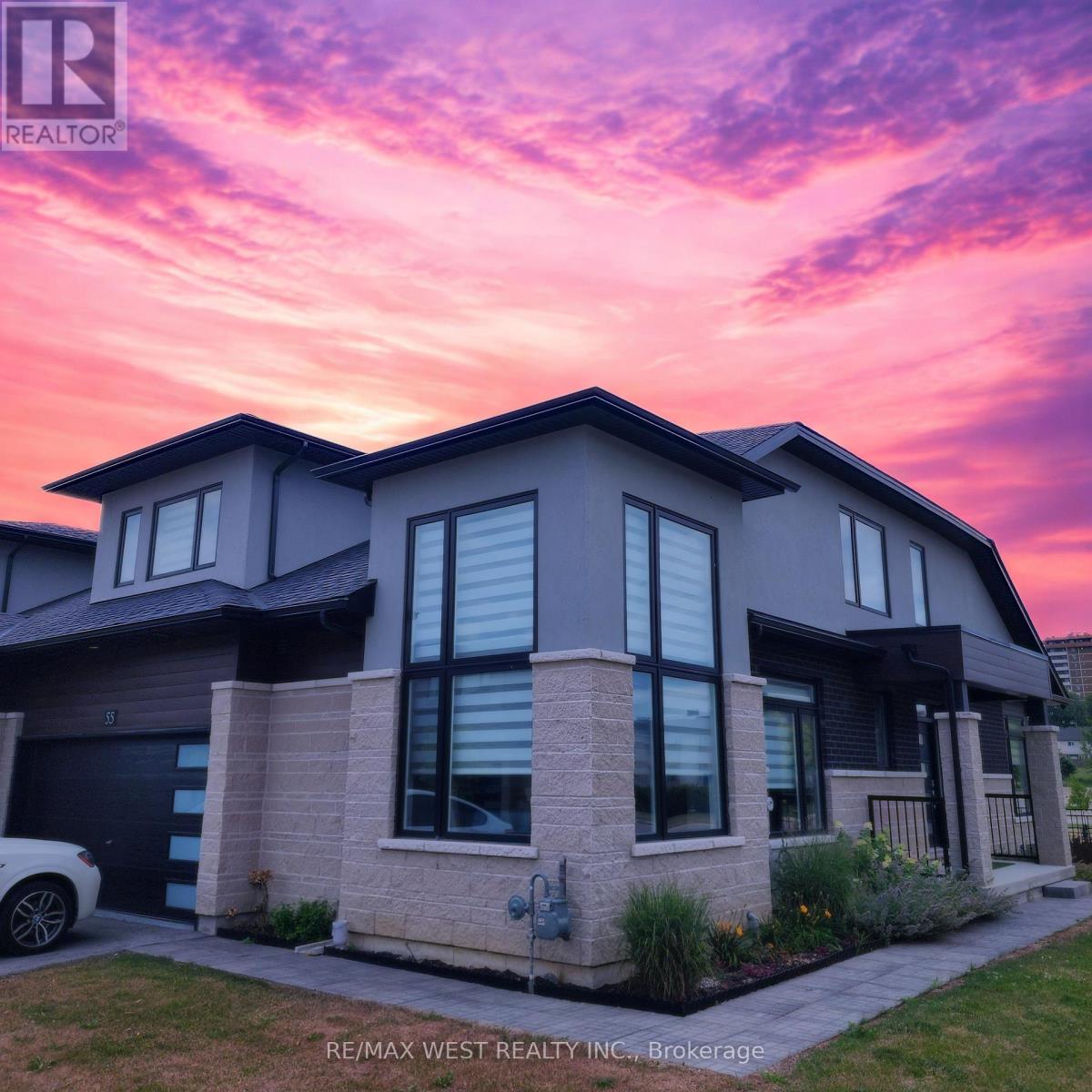 Single Family House for Sale in  WELCH LANE Hamilton (Mountview) 