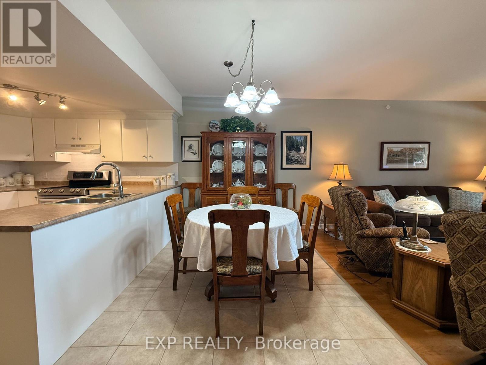 Photo 12 of 103 20 Station Square, Centre Wellington ON