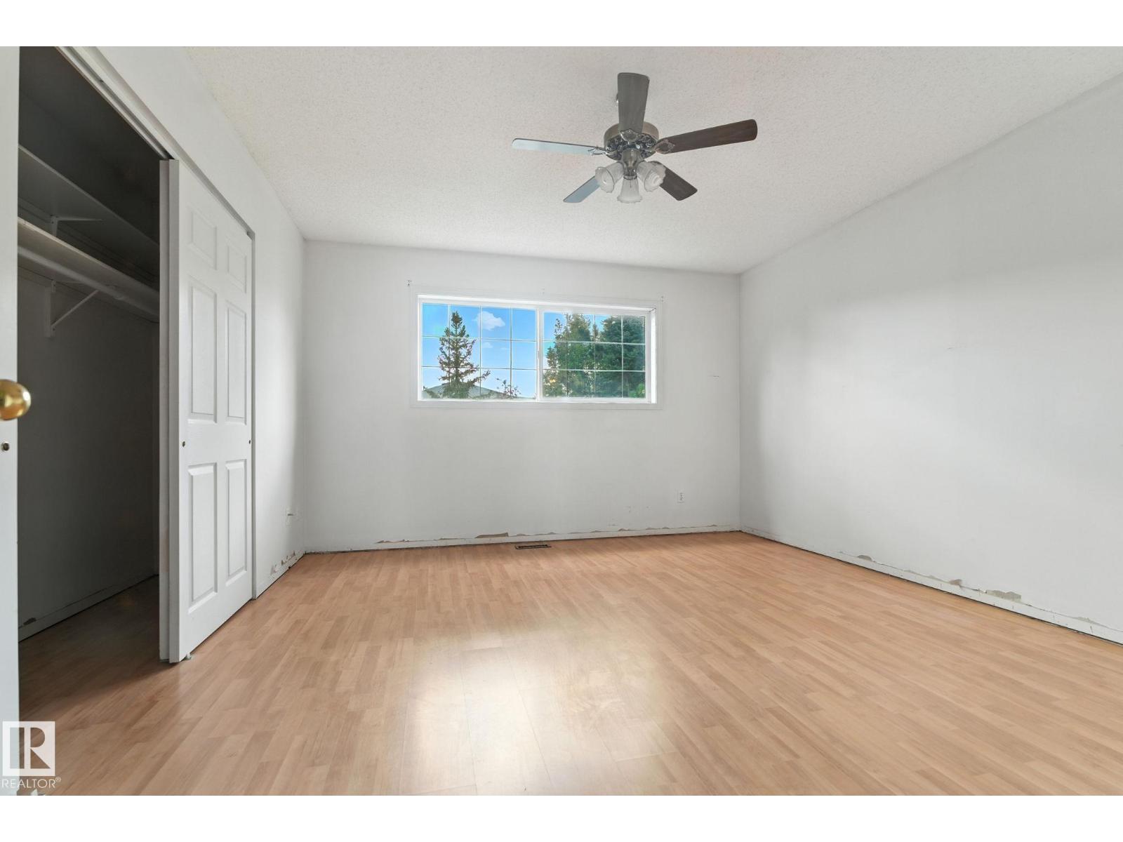 Photo 24 of 4035 38 St Nw, Edmonton AB