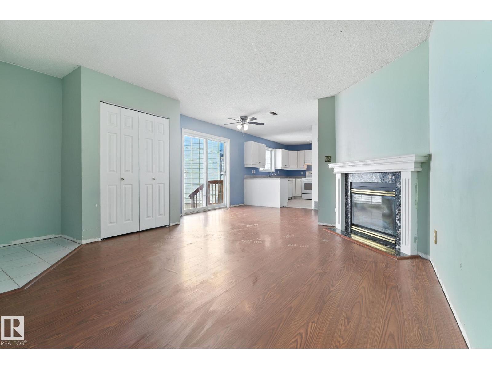 Photo 20 of 4035 38 St Nw, Edmonton AB