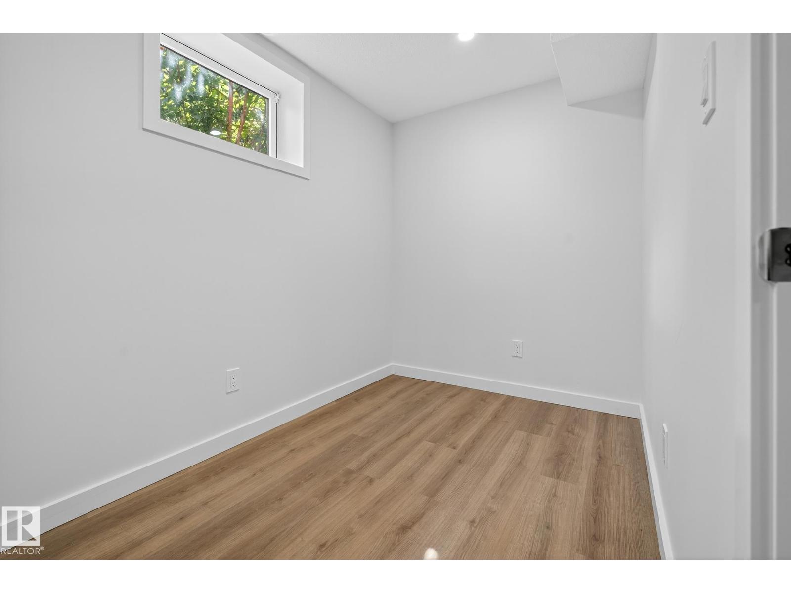 Photo 28 of 10403 65 Av Nw, Edmonton AB