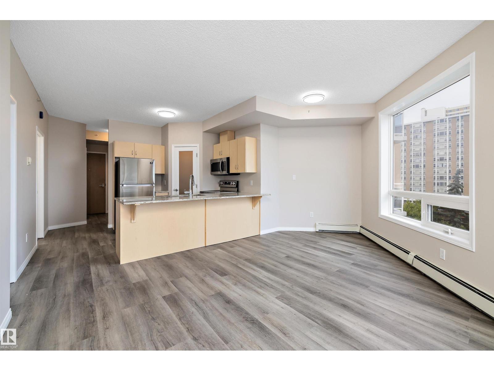 Photo 10 of 503 10504 99 Av Nw, Edmonton AB