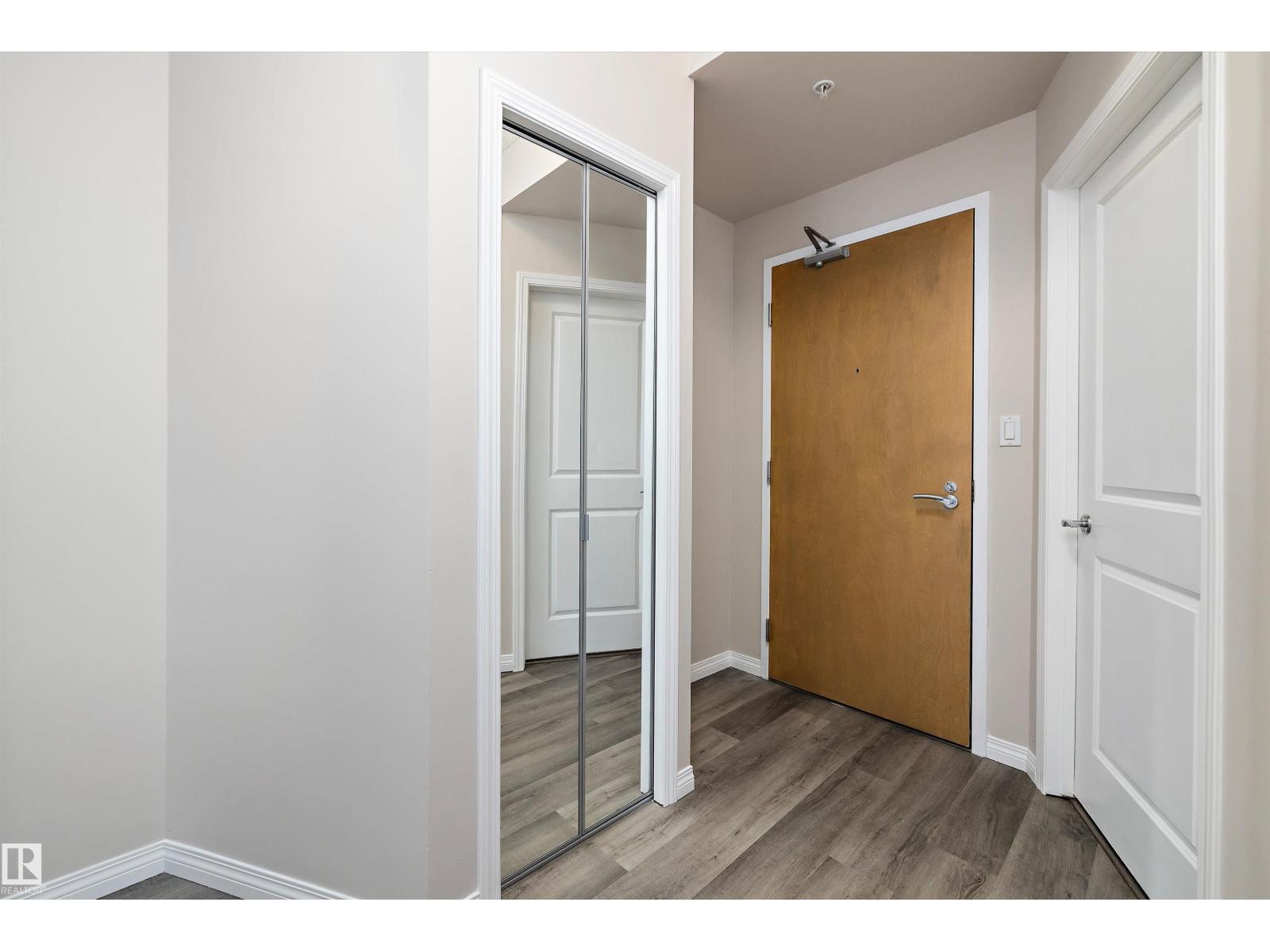 Photo 36 of 503 10504 99 Av Nw, Edmonton AB