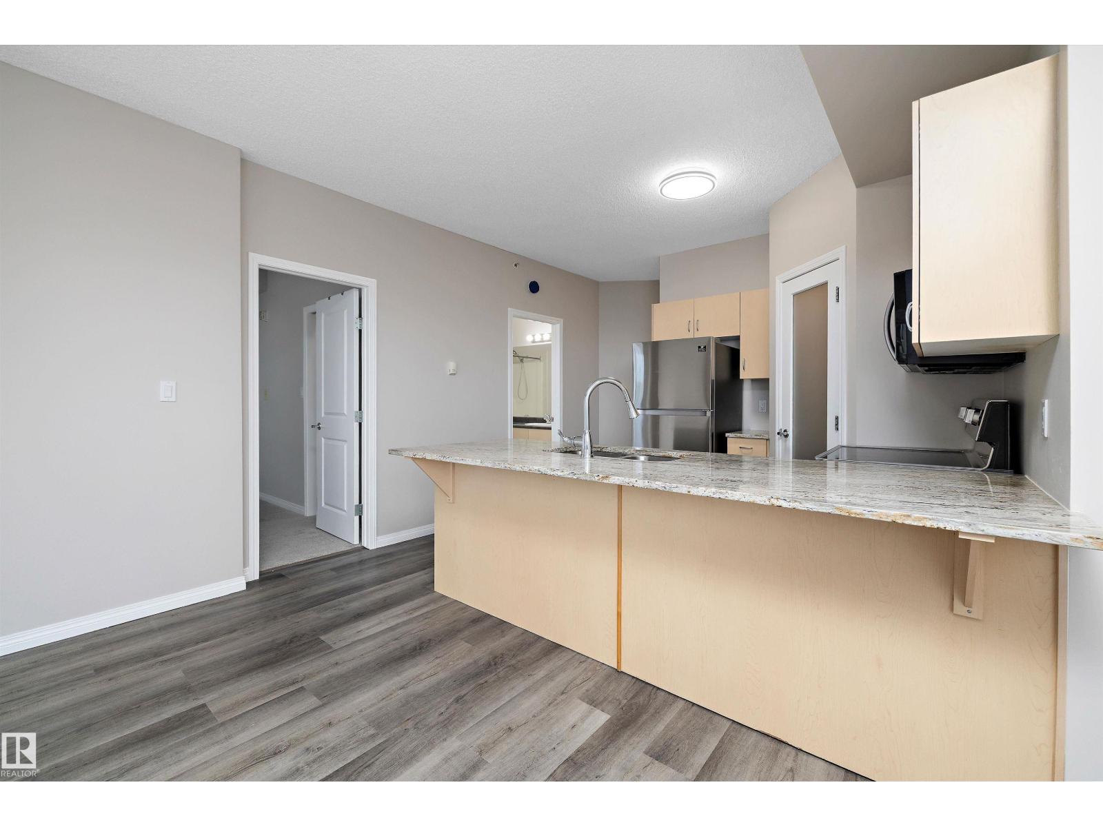 Photo 6 of 503 10504 99 Av Nw, Edmonton AB