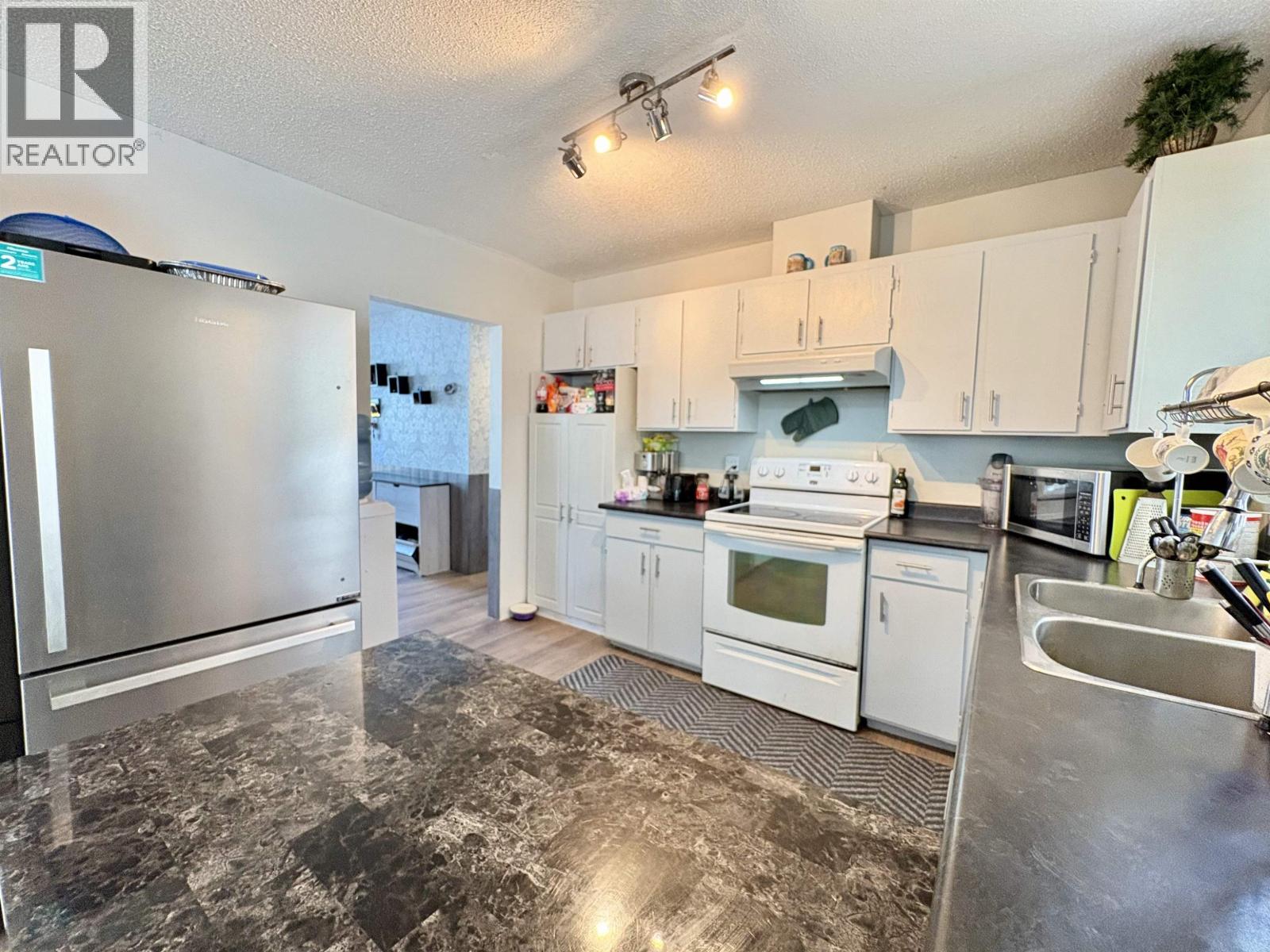 1385 MILBURN AVENUE, Prince George