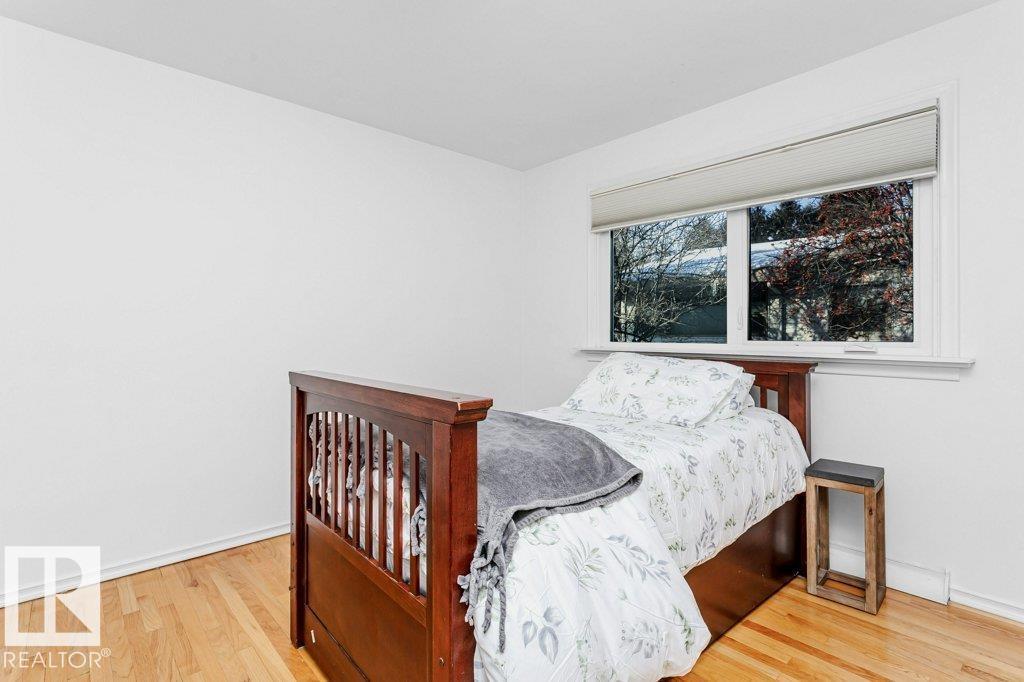 Photo 32 of 9728 141 St Nw, Edmonton AB