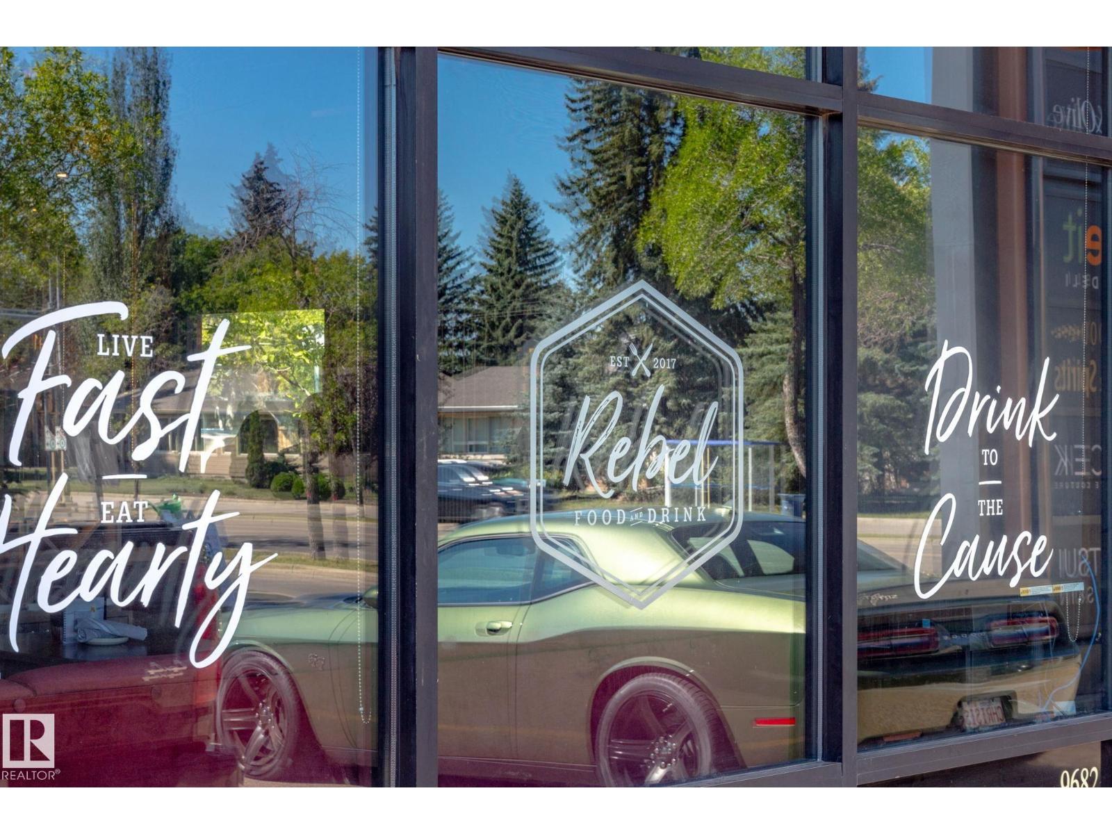Photo 20 of 9728 141 St Nw, Edmonton AB