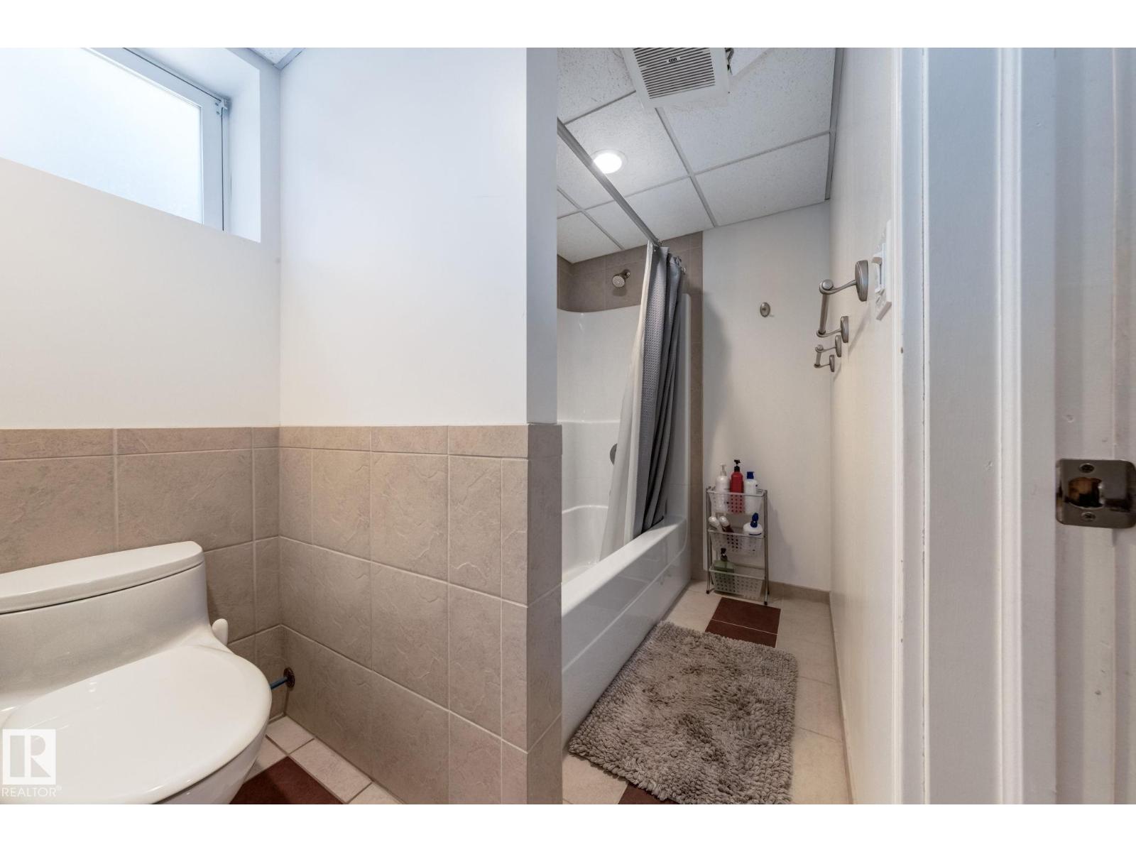 Photo 60 of 9728 141 St Nw, Edmonton AB