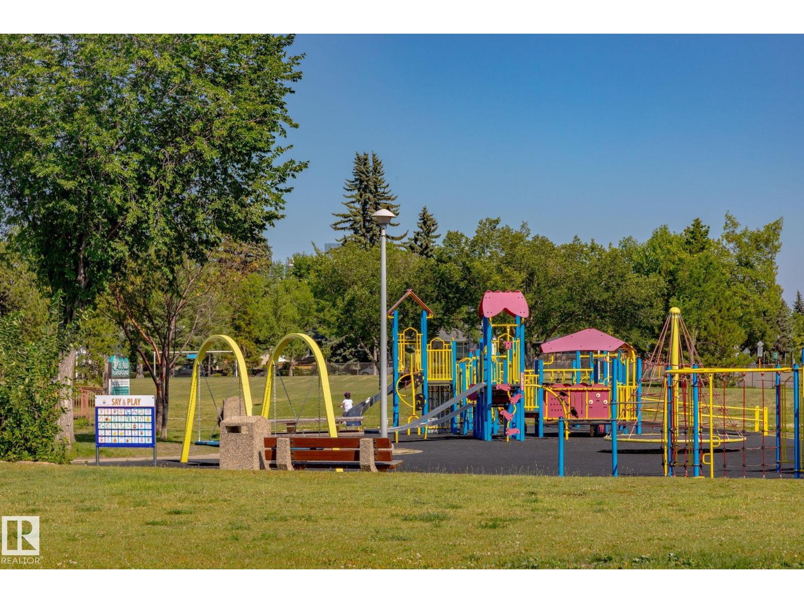 Photo 59 of 9728 141 St Nw, Edmonton AB
