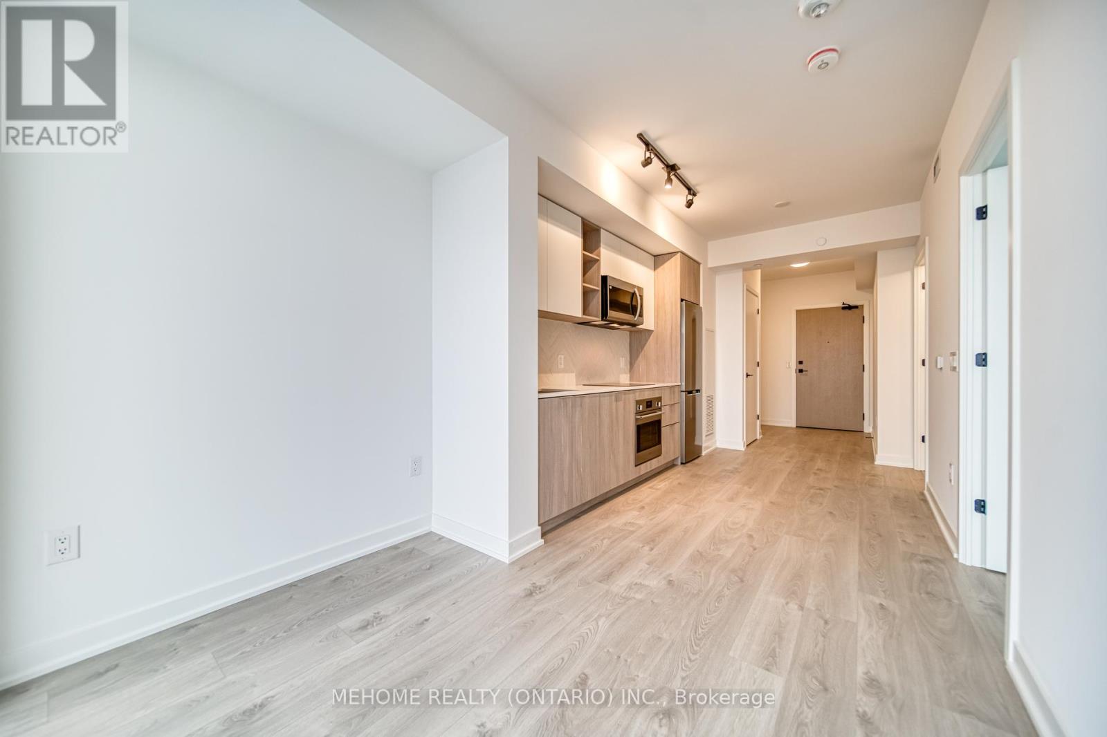 Photo 7 of 1707 36 Zorra Street, Toronto ON