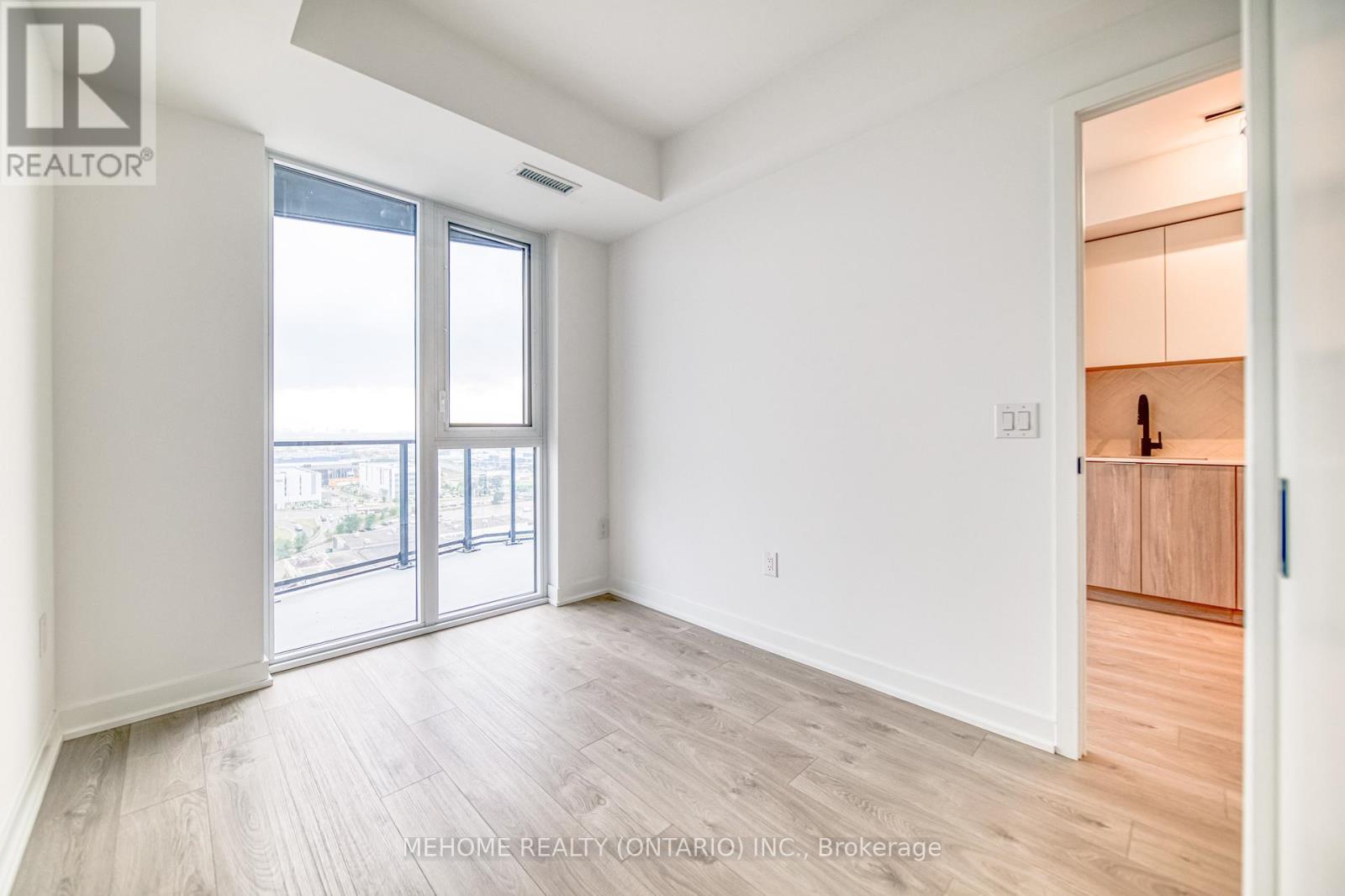 Photo 3 of 1707 36 Zorra Street, Toronto ON