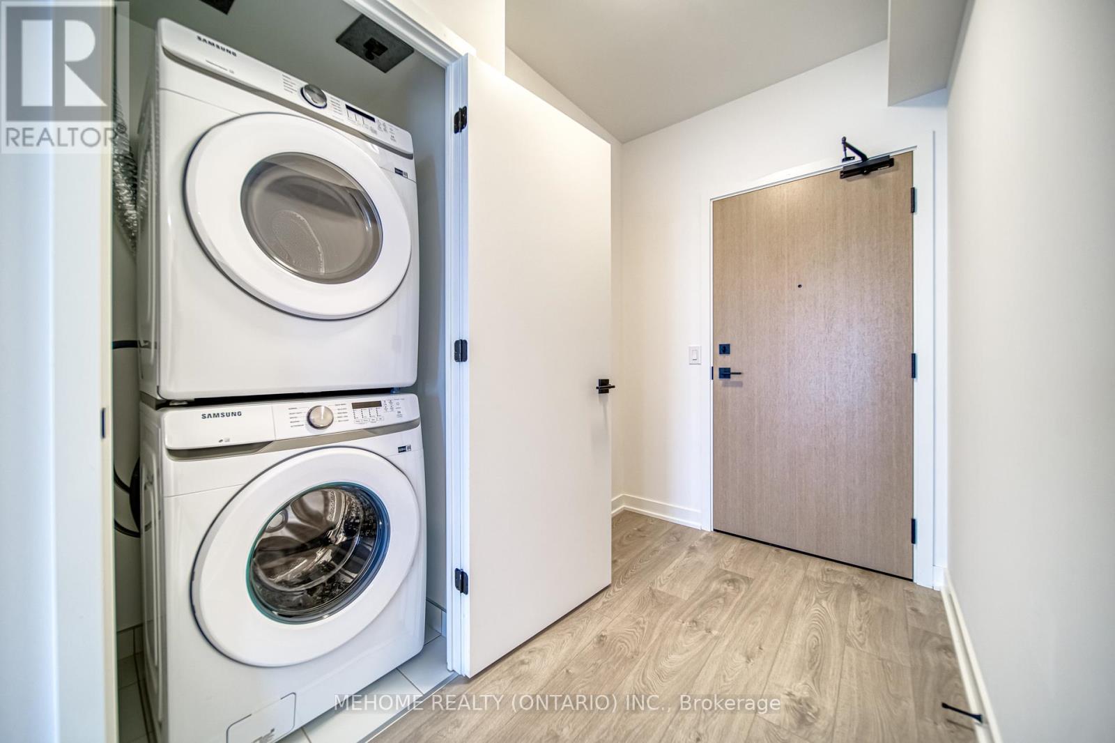 Photo 1 of 1707 36 Zorra Street, Toronto ON