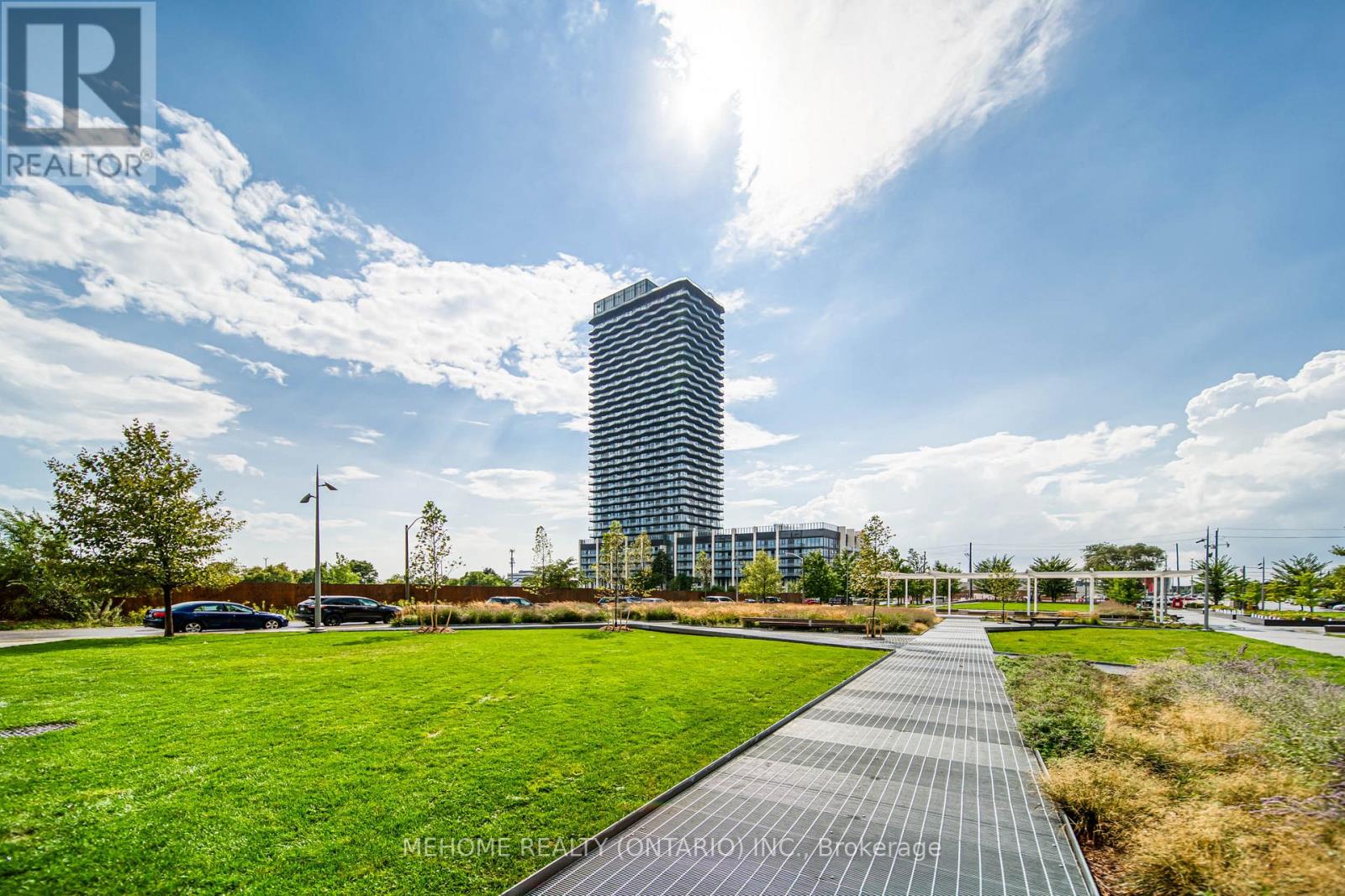 Photo 13 of 1707 36 Zorra Street, Toronto ON