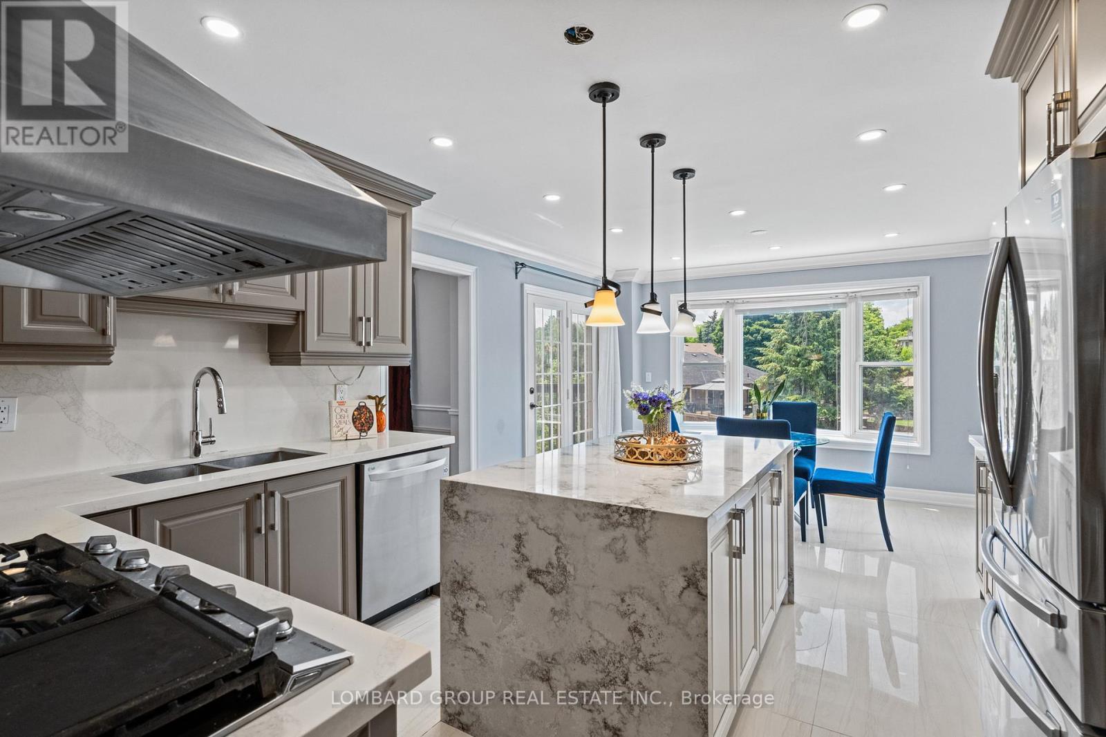 Photo 17 of 10 Whitmore Court, Brampton ON