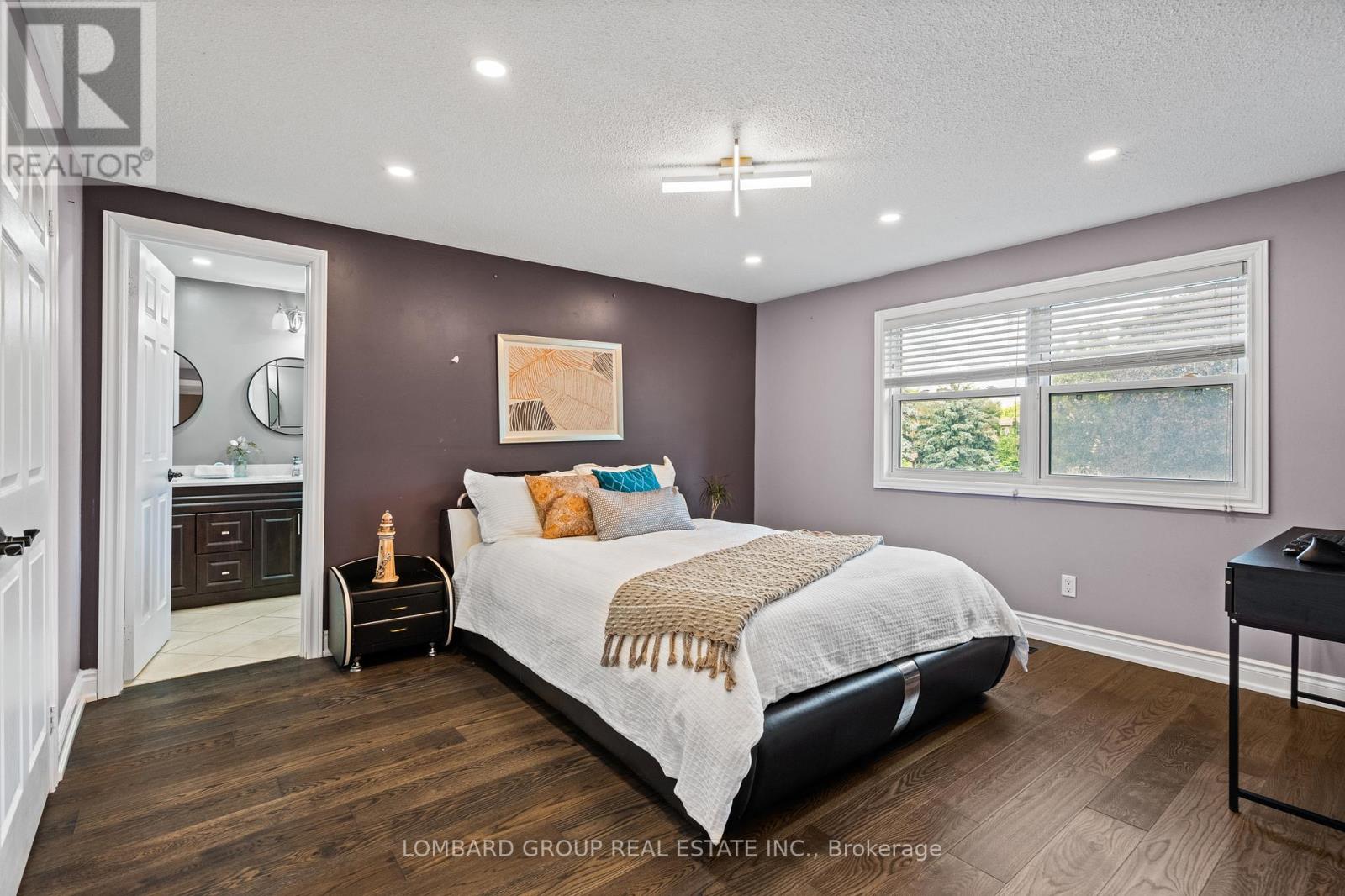 Photo 26 of 10 Whitmore Court, Brampton ON