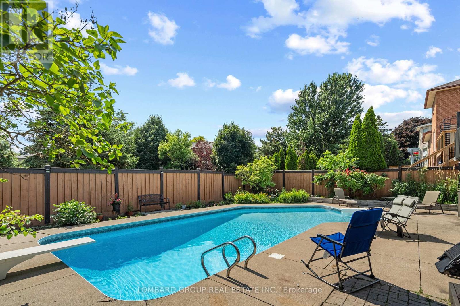 Photo 45 of 10 Whitmore Court, Brampton ON