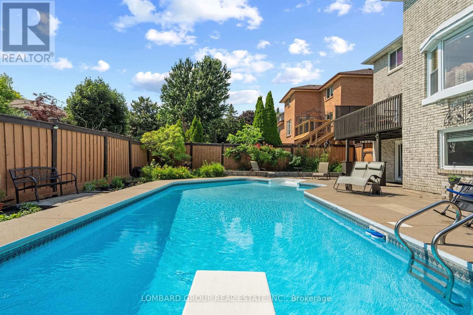 Photo 46 of 10 Whitmore Court, Brampton ON