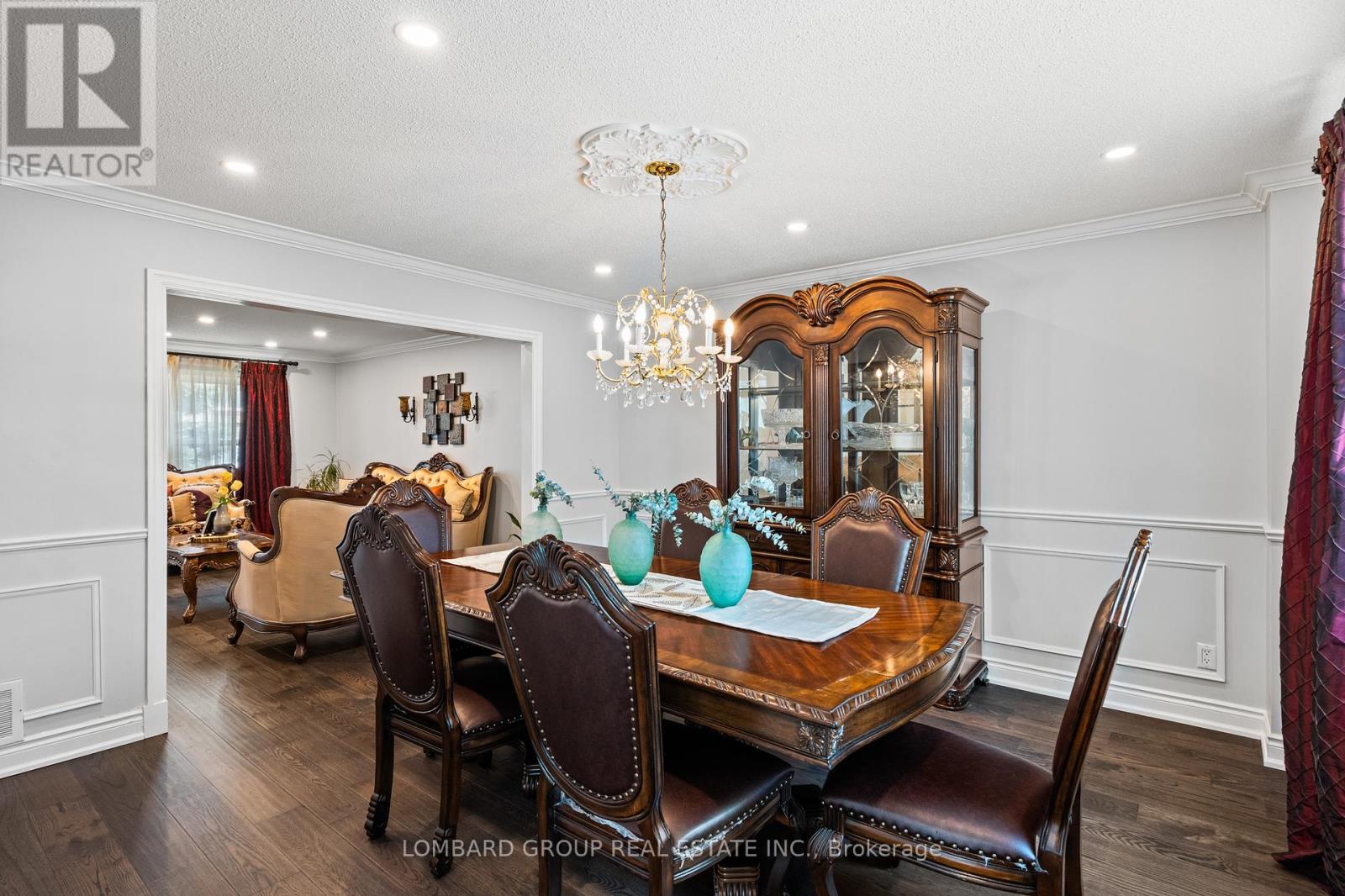 Photo 9 of 10 Whitmore Court, Brampton ON