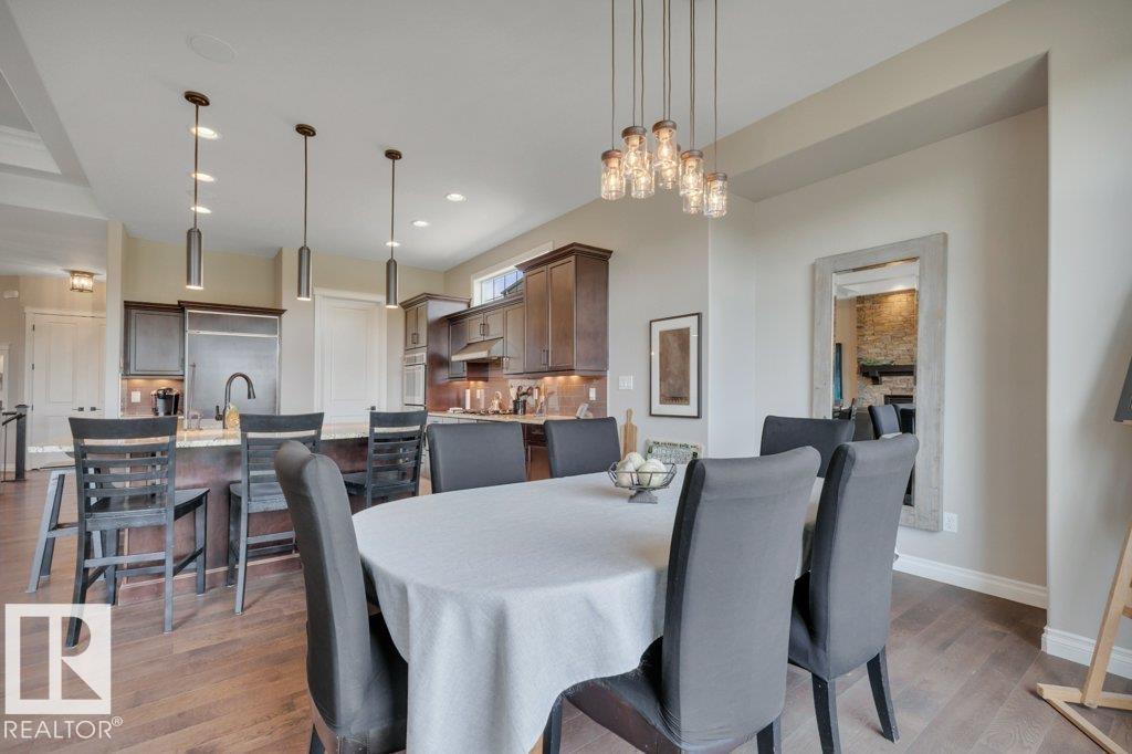 Photo 24 of 3262 Whitelaw Dr Nw, Edmonton AB