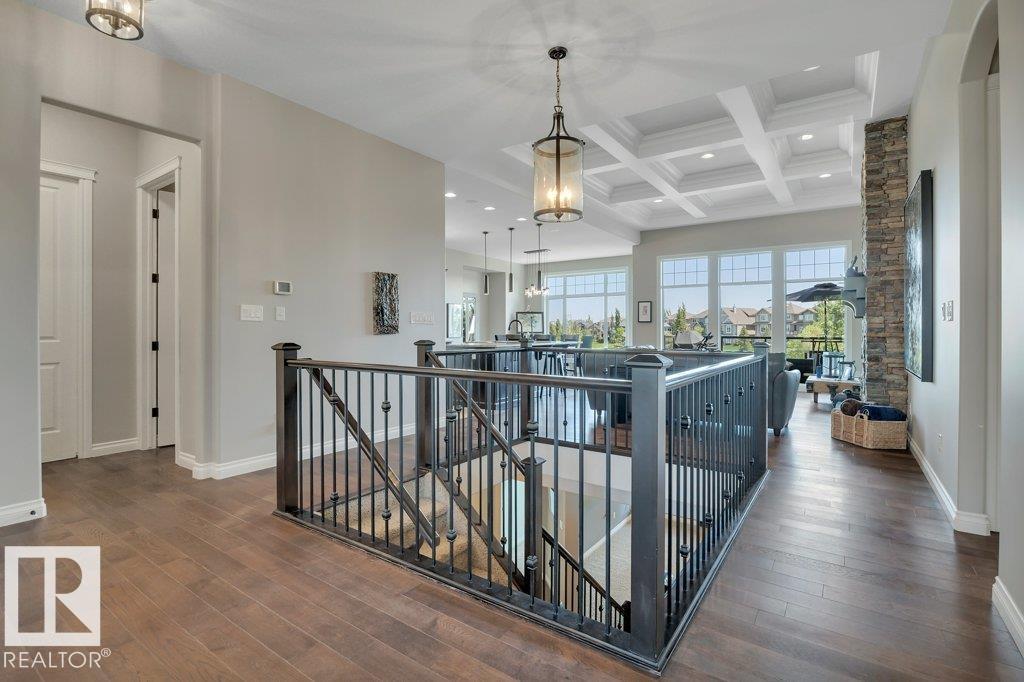 Photo 7 of 3262 Whitelaw Dr Nw, Edmonton AB