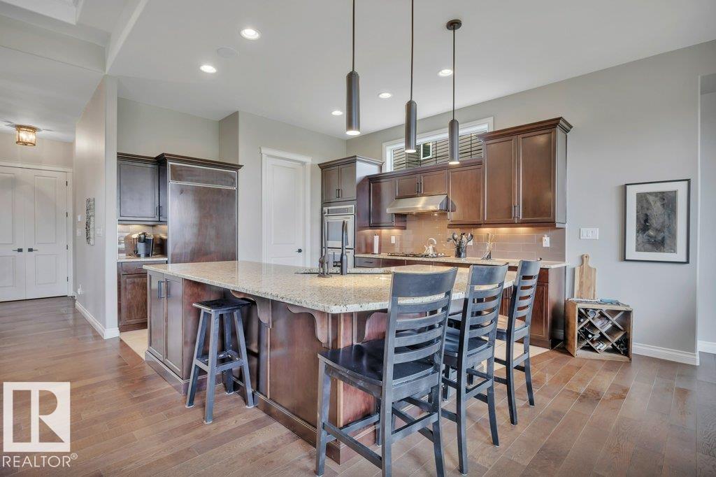 Photo 12 of 3262 Whitelaw Dr Nw, Edmonton AB