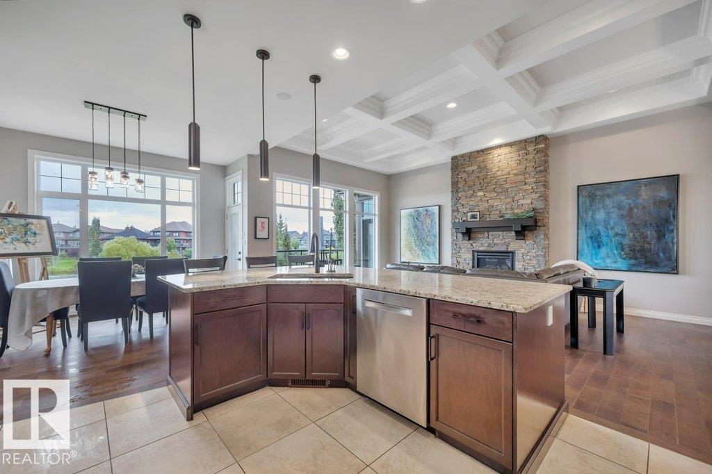 Photo 20 of 3262 Whitelaw Dr Nw, Edmonton AB