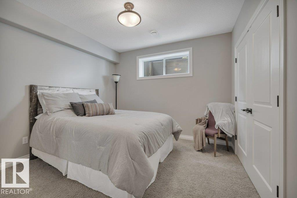 Photo 49 of 3262 Whitelaw Dr Nw, Edmonton AB