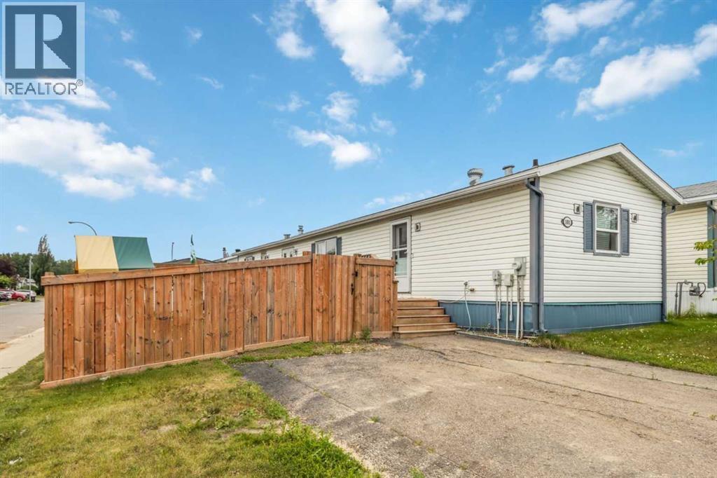 Photo 6 of 101 Hoehne Street, Fort Mcmurray AB