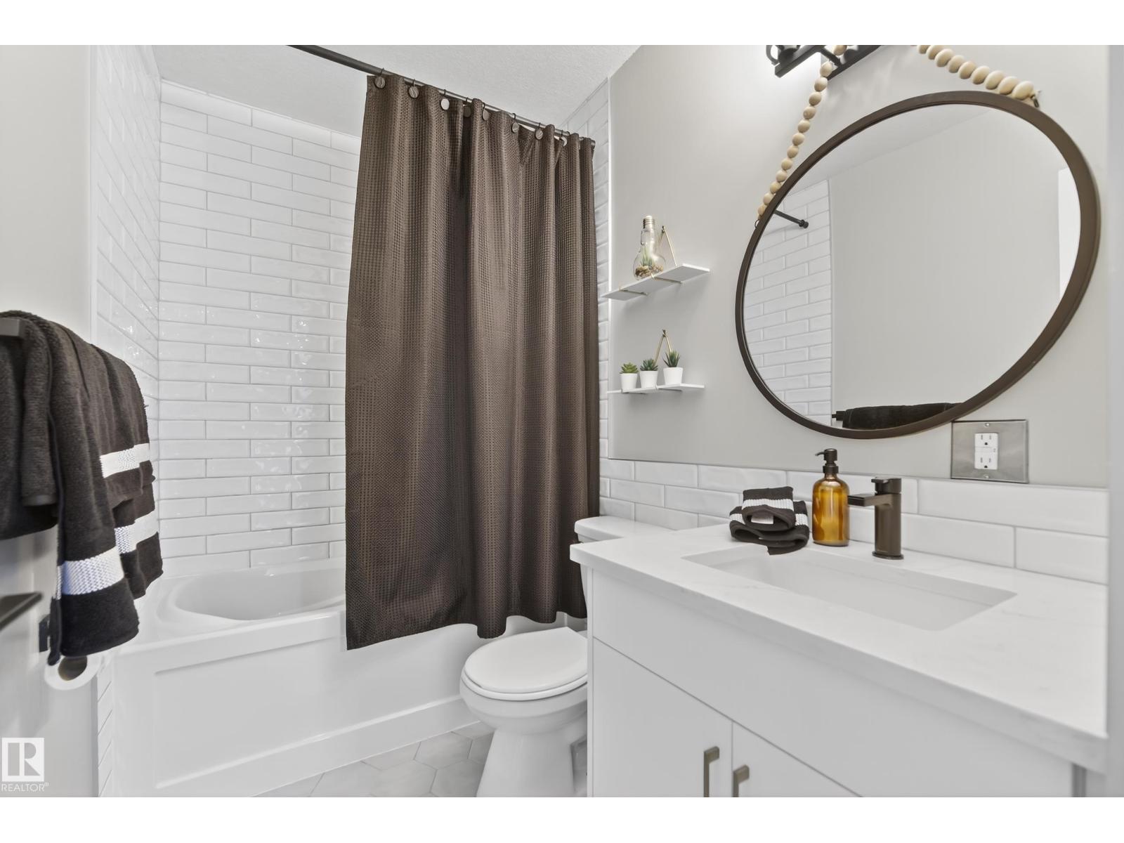 Photo 24 of 5614 148 St Nw, Edmonton AB