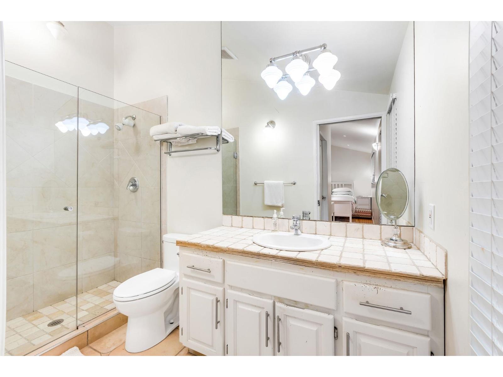 Photo 10 of 13925 56 Avenue, Surrey BC