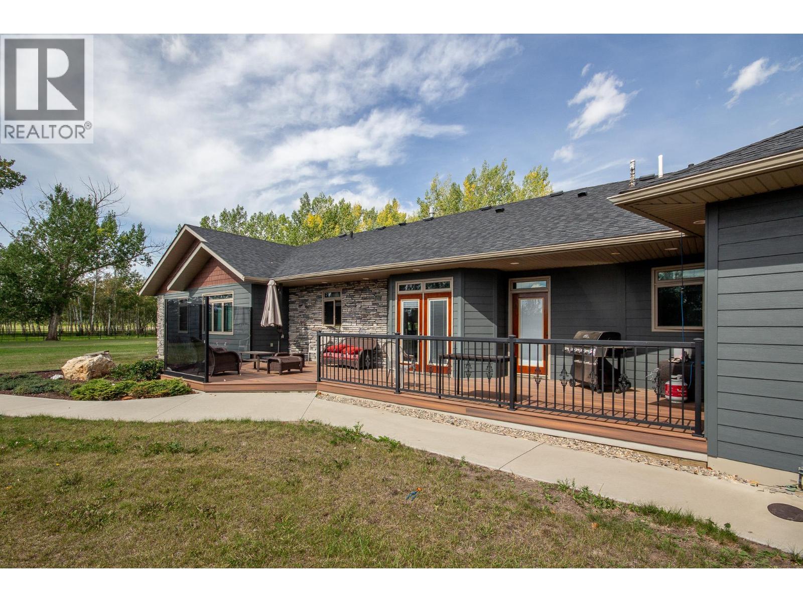2713 210 Road - 32