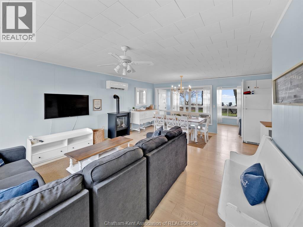 Photo 2 of 83 Marentette Beach Drive, Leamington ON