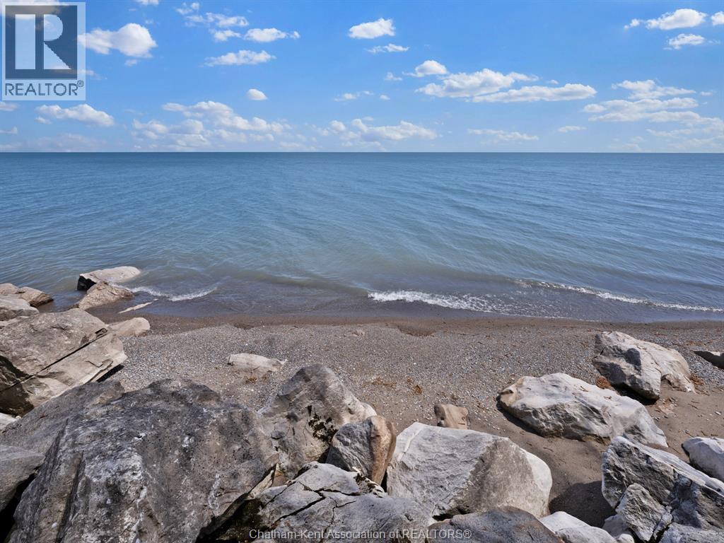 Photo 13 of 83 Marentette Beach Drive, Leamington ON