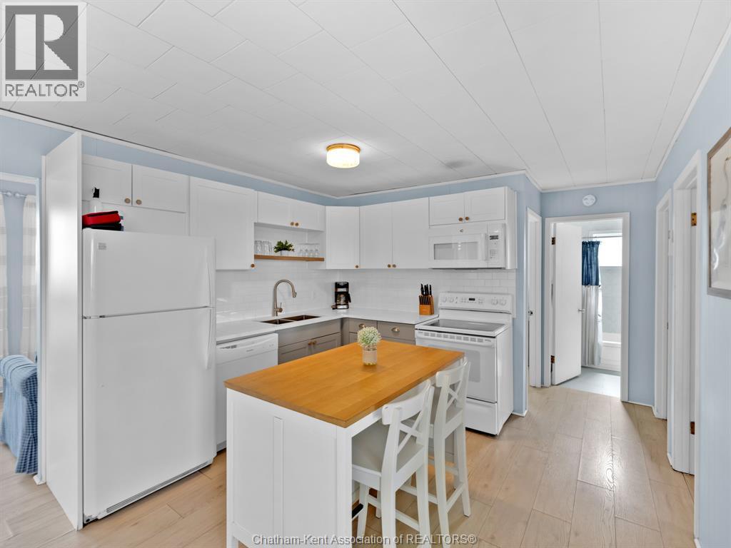 Photo 19 of 83 Marentette Beach Drive, Leamington ON