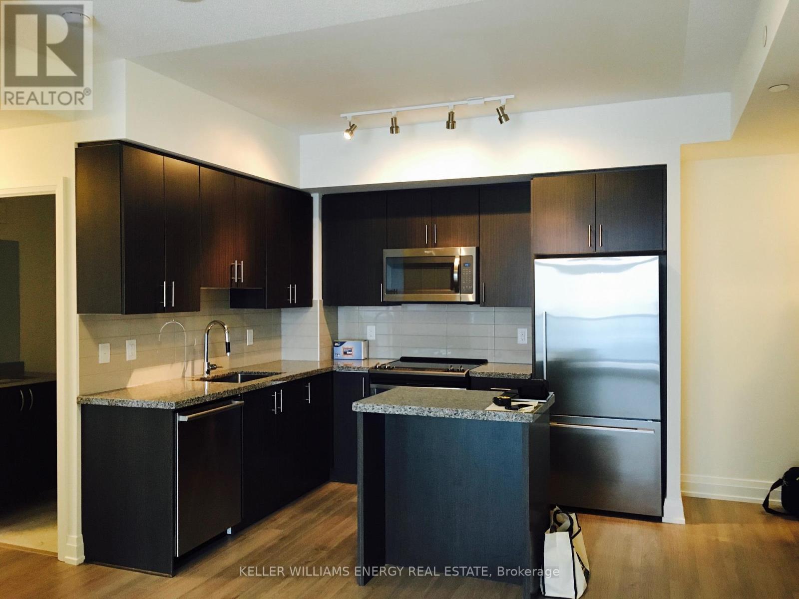 Photo 5 of 2611 3700 Highway 7 Highway, Vaughan ON
