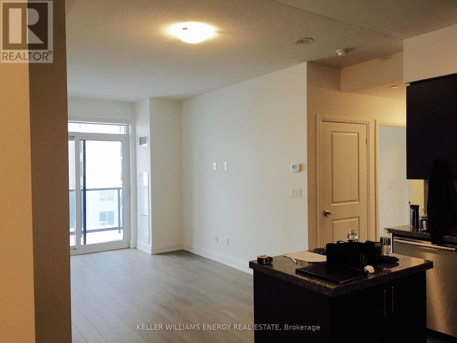 Photo 10 of 2611 3700 Highway 7 Highway, Vaughan ON