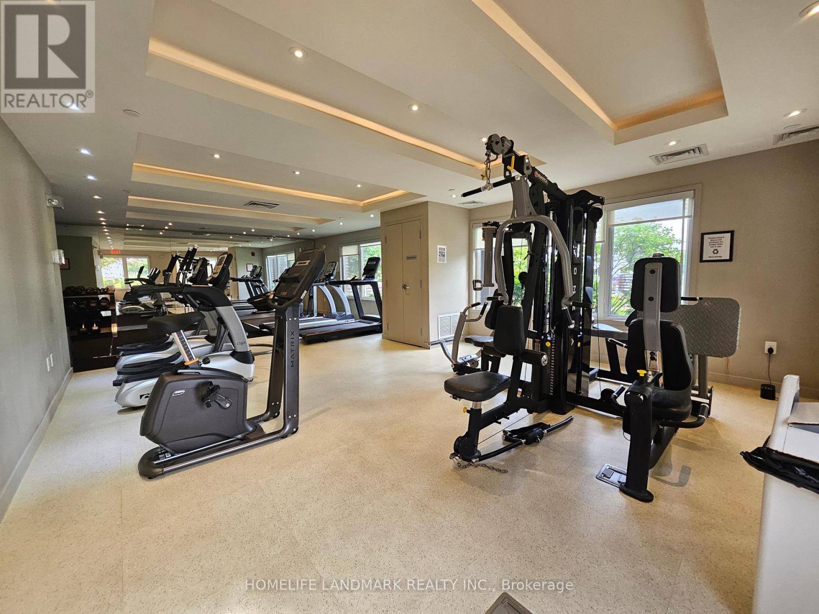 Photo 4 of 101 5005 Harvard Road, Mississauga ON