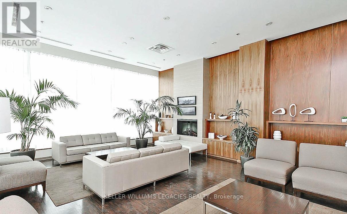 Photo 37 of 2013 33 Elm Drive W, Mississauga ON