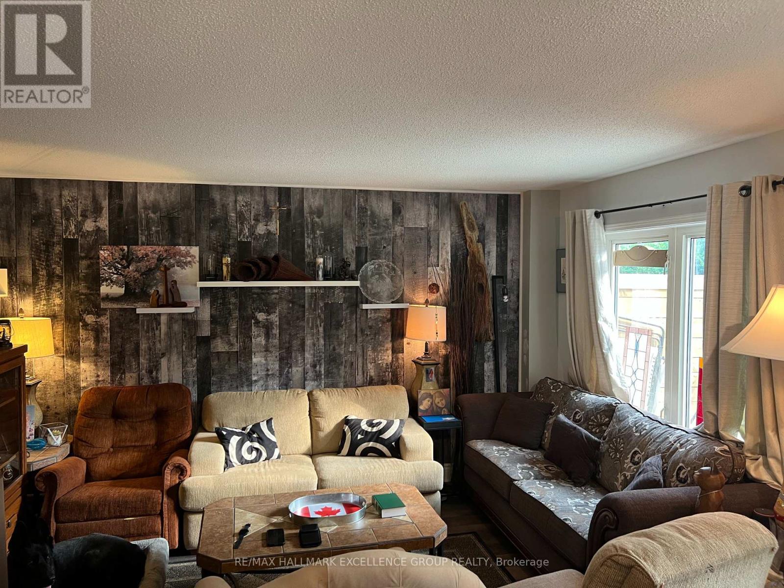 Photo 17 of 1130 Dianne Avenue, Clarencerockland ON