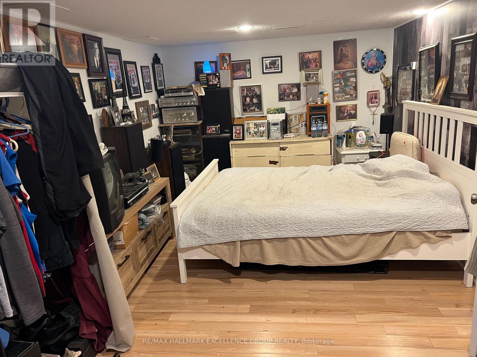 Photo 9 of 1130 Dianne Avenue, Clarencerockland ON