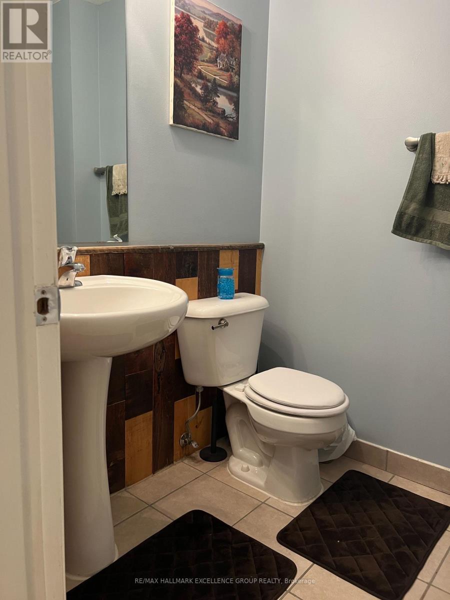 Photo 13 of 1130 Dianne Avenue, Clarencerockland ON